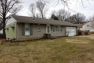 2528 Glen Ln, Independence, MO 64052