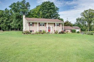3902 S  Newton Falls Rd, Diamond, OH 44412