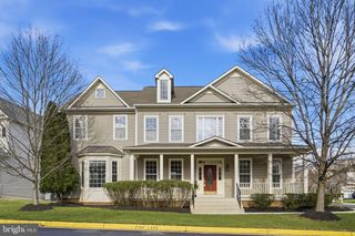 43358 Fullerton St, Ashburn, VA 20147