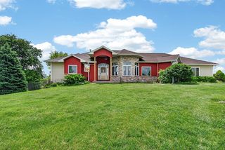 21770 320th St, Sioux City, IA 51108