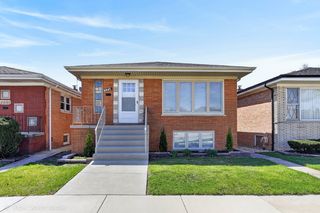 6647 W  59th St, Chicago, IL 60638