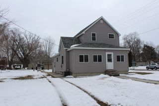 4 2nd St SE, Melrose, MN 56352