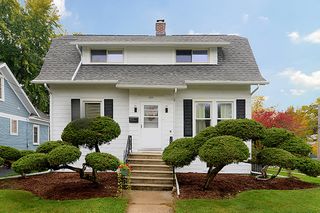 524 Western Ave, Wheaton, IL 60187