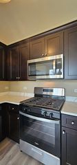 510 Timber Pointe Dr, Joliet, IL 60431