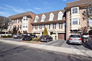 207-19 MELISSA Court #217 U, Bayside, NY 11360