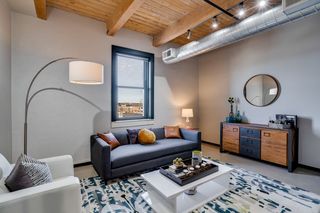 2410 University Ave  W #213, Saint Paul, MN 55114