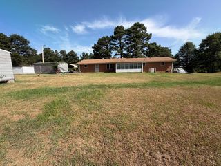 3181 Highway 73 E, Hope, AR 71801