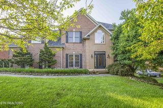 1330 Berkley Hills Ln, Powell, TN 37849