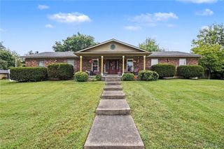 608 Kensington Drive, Clarksville, IN 47129