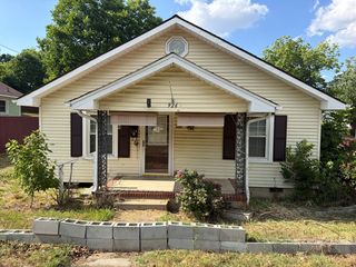 926 N  Mebane St, Burlington, NC 27217