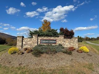 5 Deerberry Ln, Boones Mill, VA 24065