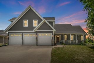 802 Stoney Hill Ln, Cottage Grove, WI 53527