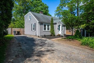 112 Salem End Rd, Framingham, MA 01702