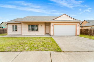 1198 NW Peony Ln, Prineville, OR 97754