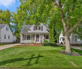 746 N  Elmwood Ave, Wickliffe, OH 44092