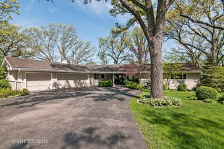 5N251 N  White Thorn Rd, Wayne, IL 60184