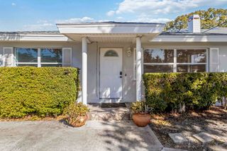 14863 Sunset Dr, Largo, FL 33774