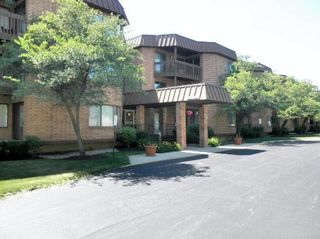 6425 S  Clarendon Hills Rd #318, Willowbrook, IL 60527