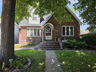 705 W 1st Street, North Platte, NE 69101