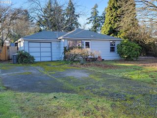27 SE 108th Ave, Portland, OR 97216