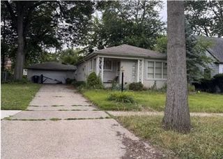 22065 Roxford St, Detroit, MI 48219