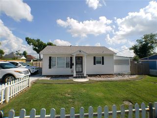 918 W  Maple St, Rogers, AR 72756