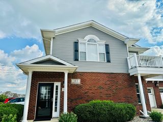103 N  Yorkminster Ln #3, Savoy, IL 61874
