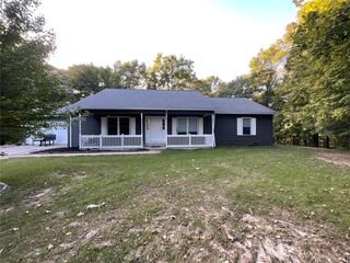 1200 W  Cape Rock Dr, Cape Girardeau, MO 63701