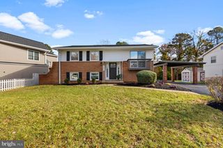 103 E  Staunton Ave, Sterling, VA 20164