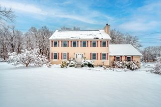 48 Boston Rd, Westford, MA 01886