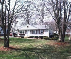 5839 Sarah Ave NW, Warren, OH 44483