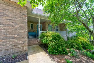 5040 Dellwood Dr, Rossville, GA 30741