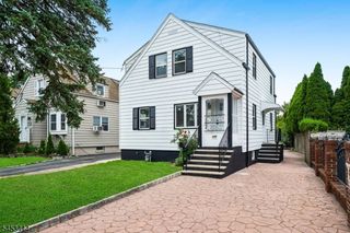 124 Woodruff Pl, Hillside, NJ 07205
