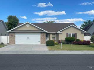 1437 Bradley St, Twin Falls, ID 83301