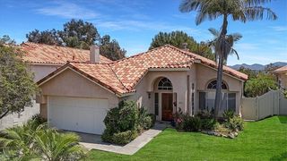 1851 Olympus Loop Dr, Vista, CA 92081