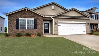 159 Ashelyn Park Dr, Fletcher, NC 28732