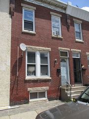 4705 Knorr St, Philadelphia, PA 19135