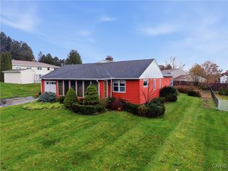 108 W  Genesee Rd, Camillus, NY 13031