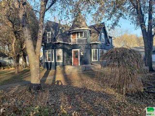 509 8th Ave, Sheldon, IA 51201