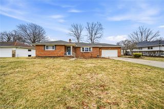29690 Franklin Ave, Wickliffe, OH 44092