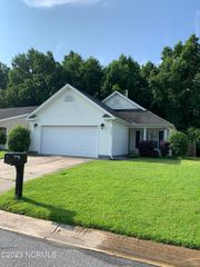 3152 Ruth Ct, Greenville, NC 27834