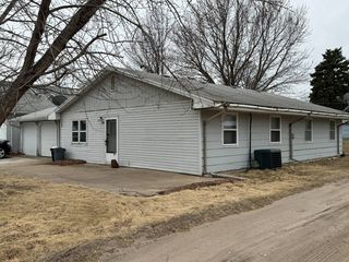 213 & 215 S  6th St, Oneill, NE 68763