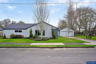 1015 NW 32nd St, Corvallis, OR 97330