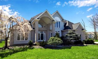 60 Prince Of Wales Ct, Williamsville, NY 14221