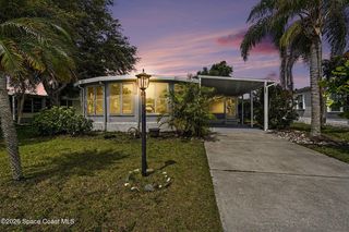 1043 Thrush Cir, Barefoot Bay, FL 32976