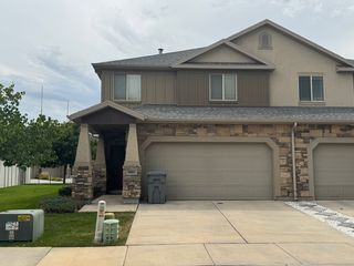 941 W  Village Bend Ln S #M1, Midvale, UT 84047