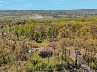169 Naughright Rd, Long Valley, NJ 07853