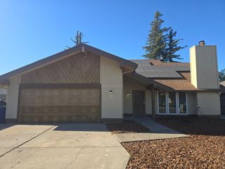 5407 Elfriede Way, Sacramento, CA 95823