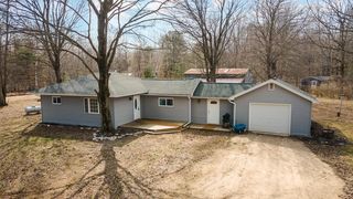 1305 N  Coleman Rd, Shepherd, MI 48883
