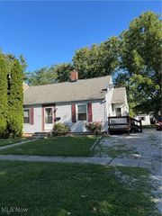 1821 W  8th St, Ashtabula, OH 44004